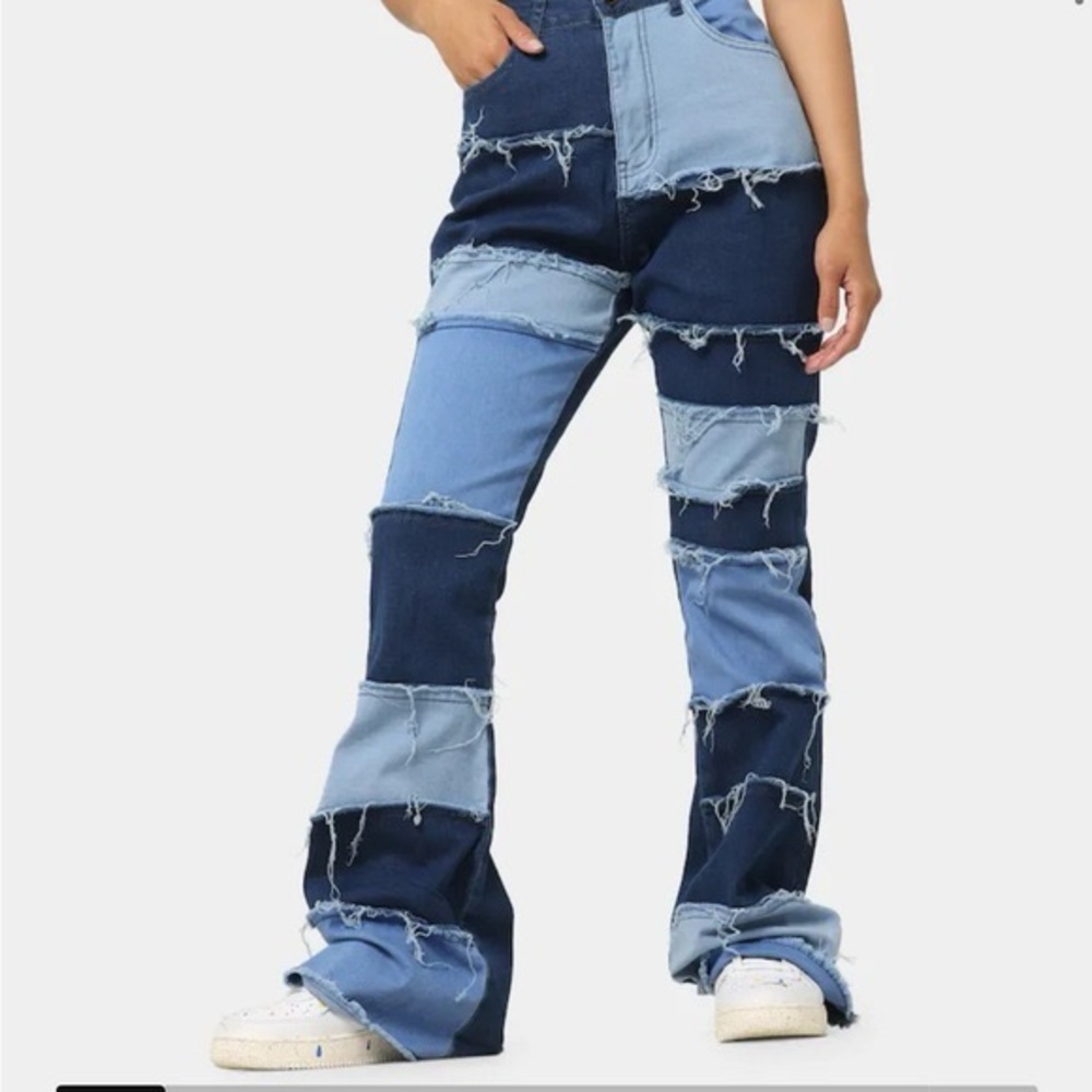 384 Fashion Nova Chic Patchwork Flare Jeans Blue Tonal High Waisted Medium